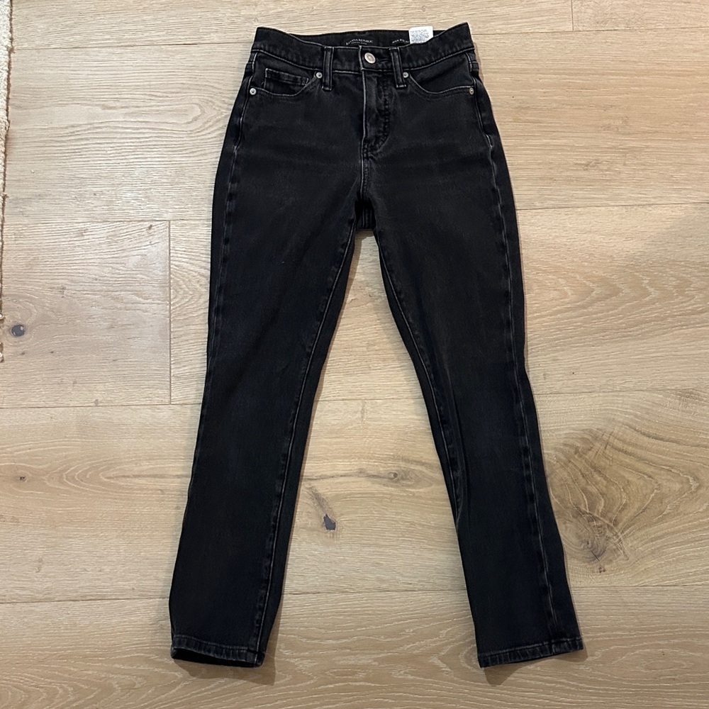 Banana Republic Women's Black Straight Leg Jeans
